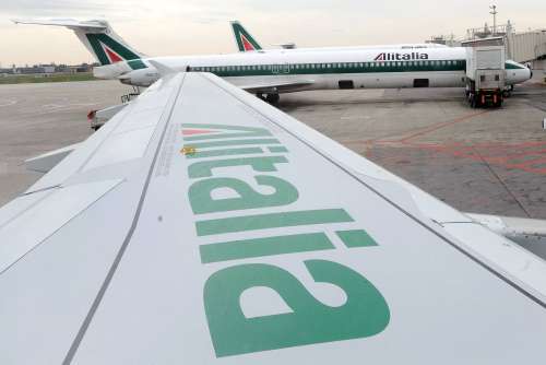Alitalia, le schermaglie portano in grembo una nuova proroga? 