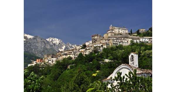                       Farindola ospita convegno di rilancio          