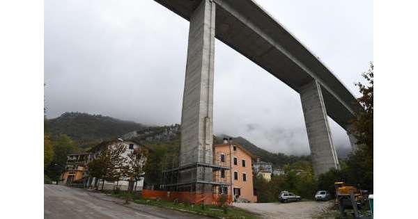                      Pedaggi A24/A25, congelato maxiaumento          