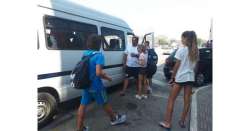           Bus rotto, Abruzzo nuoto parte dopo ore          