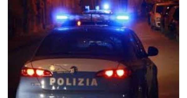              Travolti fuori da discoteca, due morti          