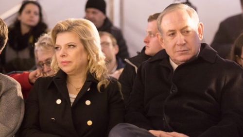 Israele: la moglie del premier Netanyahu potrebbe essere accusata di frode per 110 mila dollari