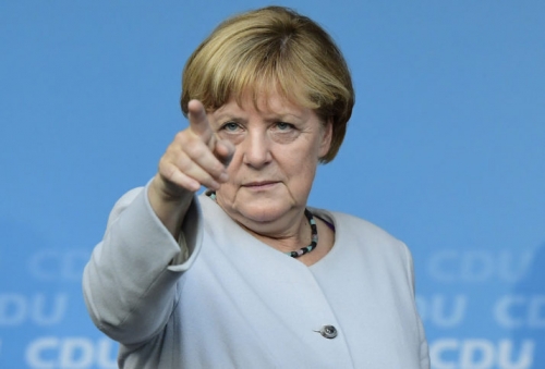 Germania, il cancelliere Merkel concede un'intervista