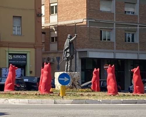 Cracking Art, da 27 anni in lotta per l'ambiente, colora Teramo