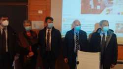 Il Direttore Generale dell'Organizzazione Mondiale della Sanità Animale in visita all'OIE