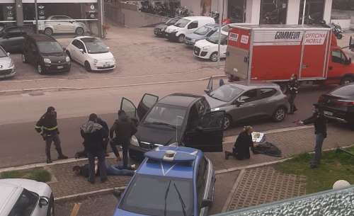 Teramo. Colpo di fucile in un condominio: arrestato 26enne