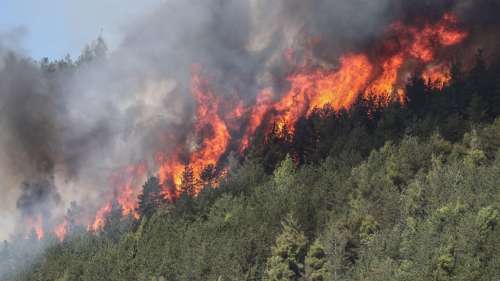 Incendi nel teramano: preoccupa il rogo di Altavilla a Montorio al Vomano. Popolazione evacuata