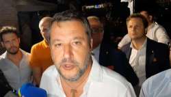 Salvini a Giulianova. Stoccata alla Meloni e alle candidature "non abruzzesi"