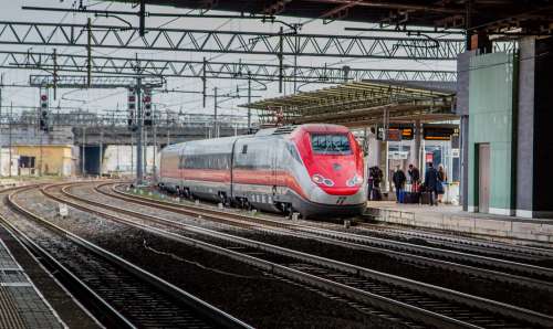Scarsa offerta ferroviaria nelle Festività: treni Bologna-Pescara esauriti per il 23 Dicembre