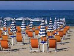 Concessioni Balneari: Solo 26 Comuni Avviano le Gare Pubbliche, ANCI Chiede Chiarezza