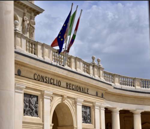 Caos sanità e tagli in Abruzzo: scontro in Consiglio Regionale
