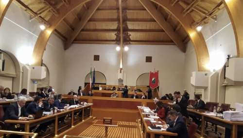 Abruzzo, via libera a legge su enti e bilancio