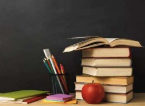 Libri scolastici, spesa in 10 anni +13%: fino a 1.250 euro alle superiori