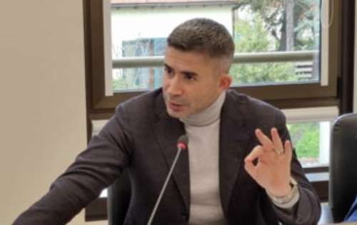 Abruzzo, sanità in rosso: servono 87 milioni per il bilancio. Paolucci: "Spese Asl non calano, cifre