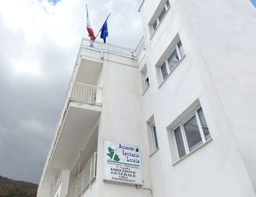 ASL L'Aquila: incarico a un medico in pensione per quattro mesi, 50 euro l'ora