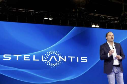 Stellantis, contratti di solidarietà a Mirafiori e Pomigliano. Cresce l'allarme per Atessa