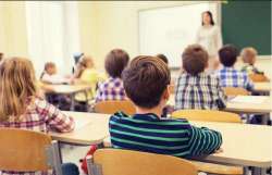 Abruzzo: 158 mila studenti tornano in classe, meno iscritti ma più supporto