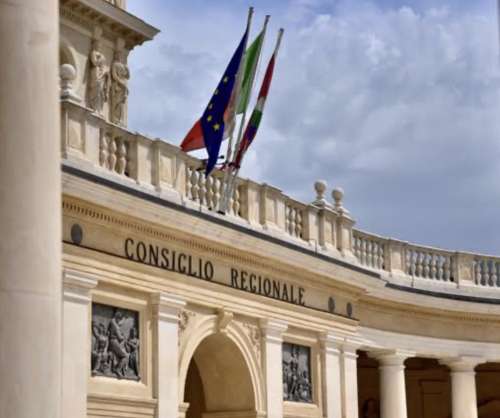Pubblicato il bando per la direzione del Dipartimento Cultura. In corsa anche Grimaldi, ormai fuori.