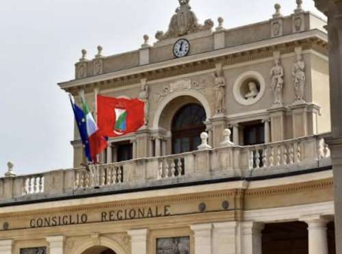 Patto per l'Abruzzo di nuovo in conclave a Capestrano: tra nodo leadership e divisioni interne