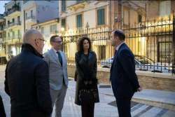 Un teatro che dialoga: Ortona accende il dibattito con Italo Bocchino