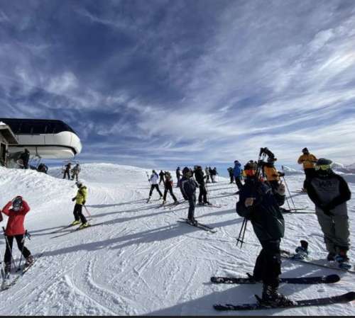 Campo Imperatore riaperti gli impianti: numerose presenze sulle piste. Riparte anche a Campo Felice