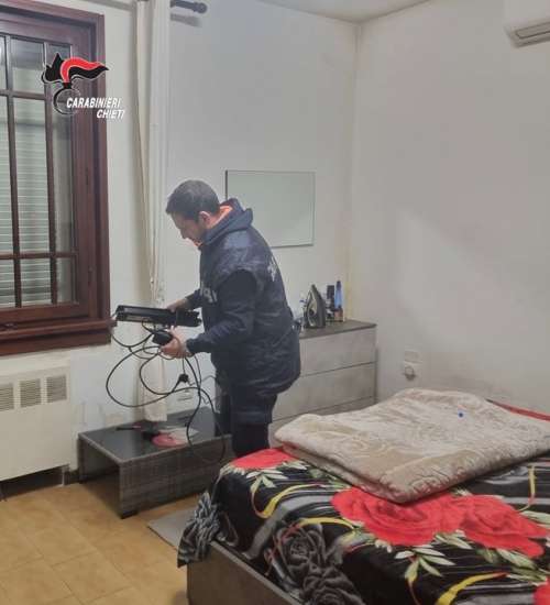 Maxi operazione tra Pisa e Firenze: smantellata una centrale dello smishing. 