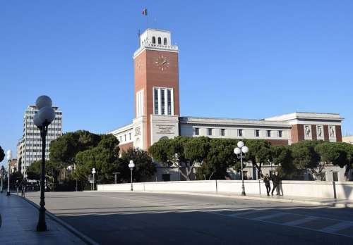 Pescara di nuovo alle urne. Possibile ballottaggio per tutta la città