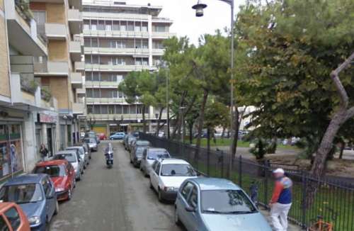 Pescara, rissa in piazza Santa Caterina: il video diventa virale e riaccende l'allarme sicurezza