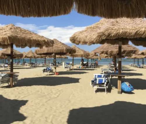 I balneatori scendono in piazza contro la Bolkestein: protesta da Pescara a Francavilla