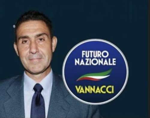 Roseto verso il voto 2027: Vannacci entra nello scenario politico e cambiano gli equilibri