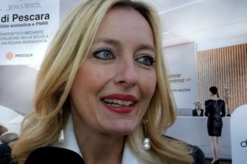 Cambio di casacca per Valeria Toppetti: da Forza Italia a Futuro Nazionale