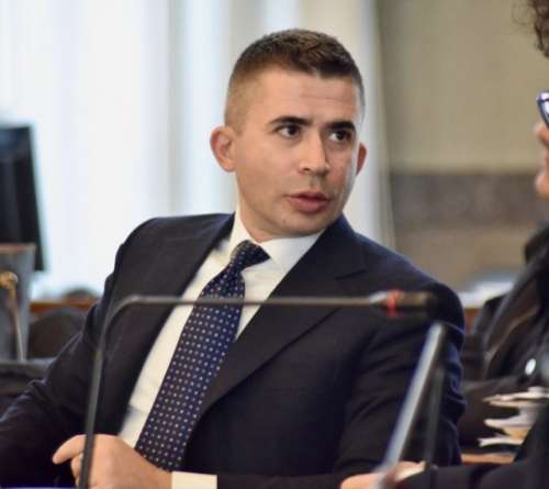 Assestamento di bilancio, slitta il Consiglio regionale. Paolucci: «Mancano le pezze d'appoggio »