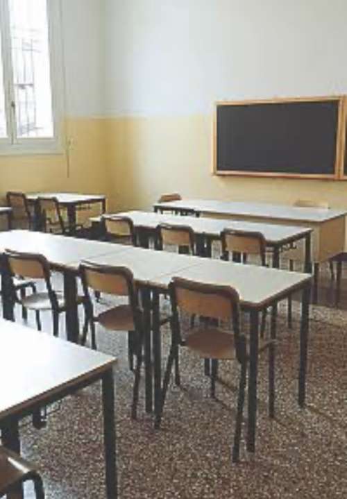  Abruzzo, la scuola perde 18mila studenti in otto anni: l'inverno demografico svuota le aule