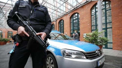 Berlino: raid della polizia nell'ambiente islamico