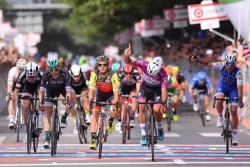 Il Giro d'Italia fa 101 e si regala una tappa sul Gran Sasso (di tre giorni)