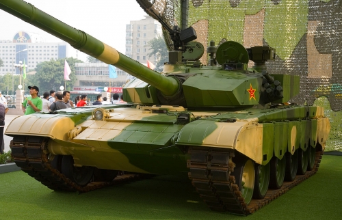 Dai cellulari ai carri armati: come corre la tecnologia cinese secondo Xi Jinping