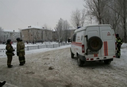 Uomo mascherato assalta una scuola in Russia: almeno 8 feriti