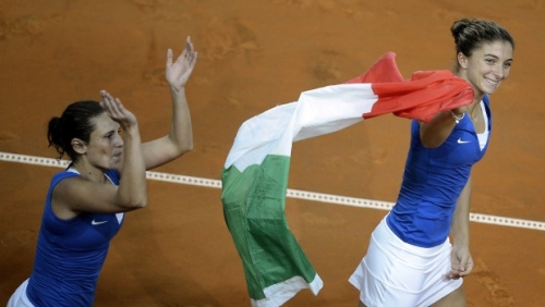 Tennis, al via la Fed Cup Italia Spagna al Palatricalle di Chieti