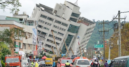 Trema Taiwan, forte scossa di terremoto: morti e feriti