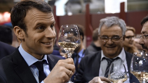 Francia, ministra contro il vino: eco che cosa rischia adesso