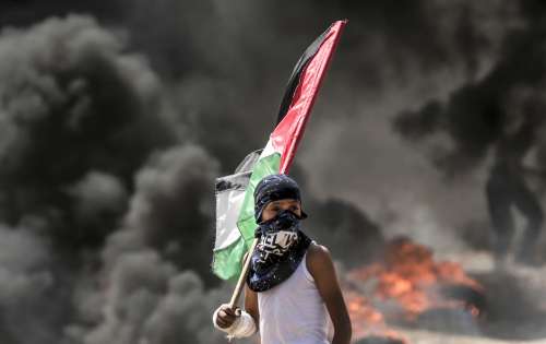Gaza, la follia degli scontri fa 59 morti (anche una neonata)