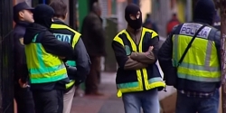 Terrorismo: tre arresti a Madrid, trovati 