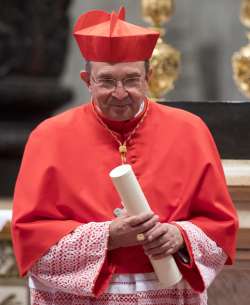                     Arcivescovo Petrocchi diventa cardinale          