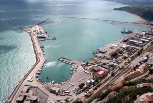 Porti, la denuncia di Febbo e Sospiri: Ortona e Pescara fuori dai progetti di sviluppo