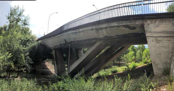                       Stop parcheggio su Ponte Morandi Sulmona          