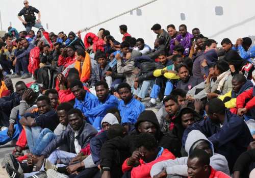 Altra bomba migranti: isole dell'Egeo al collasso