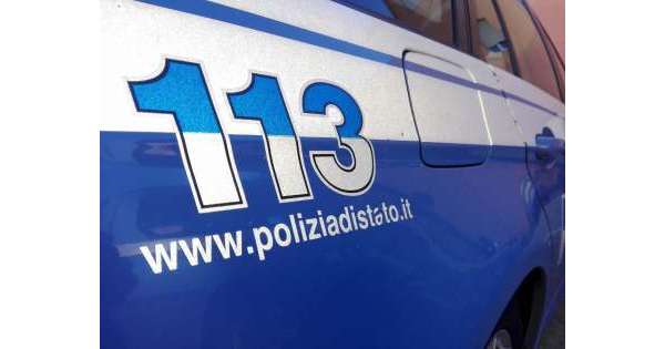                     Aggredisce e palpeggia minore, arrestato          