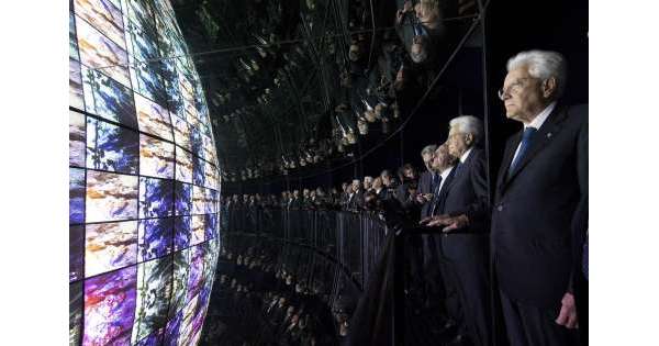                      Mattarella, non diffidare della scienza          