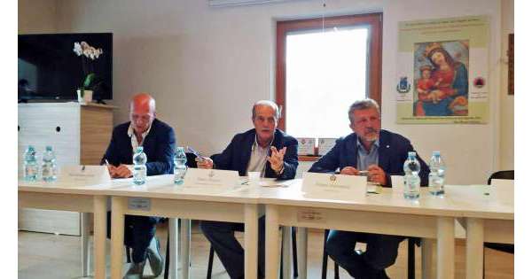                       Sindaci, bene Curcio, semplificare norme          