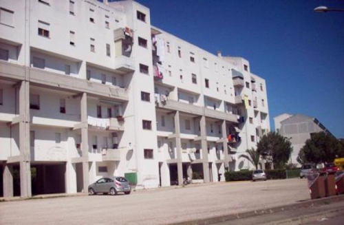 Pescara, emergenza casa per 70 famiglie: sgomberati alloggi Ater per 'inidoneità statica' 